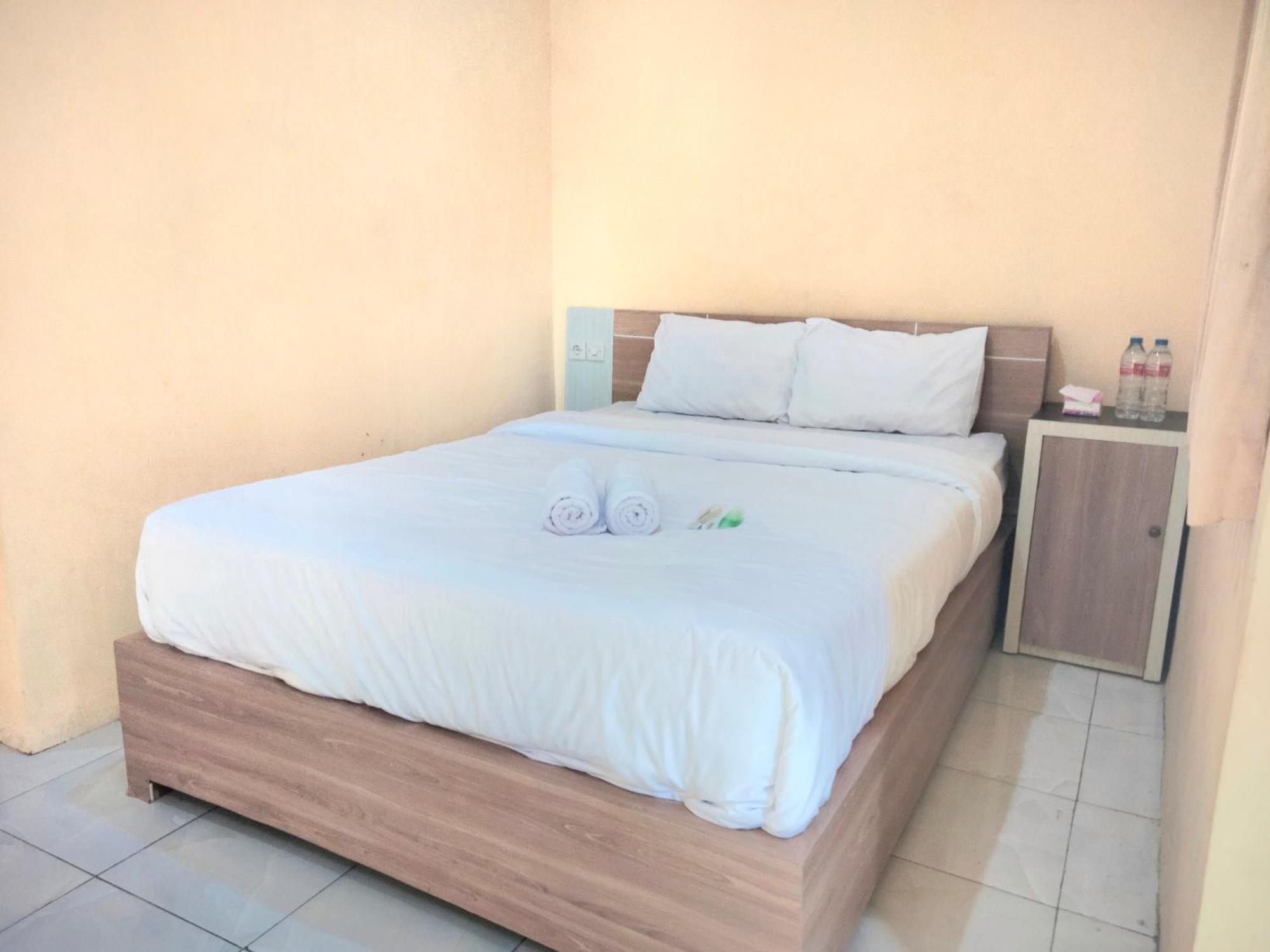 Wisma Mutiara Near Alun Alun Demak Mitra Reddoorz 外观 照片